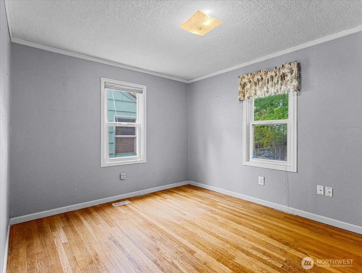 1016 W Street , Vancouver, WA 98661