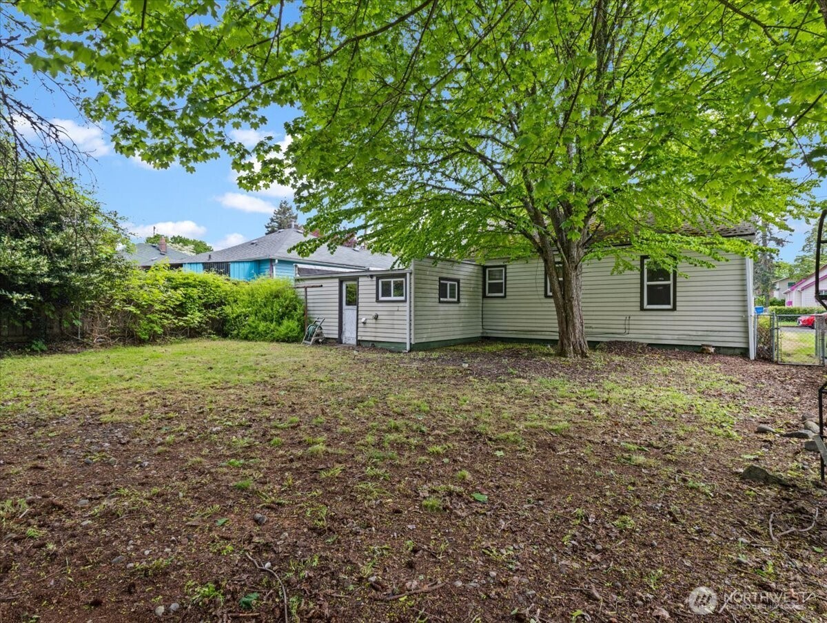 1016 W Street , Vancouver, WA 98661