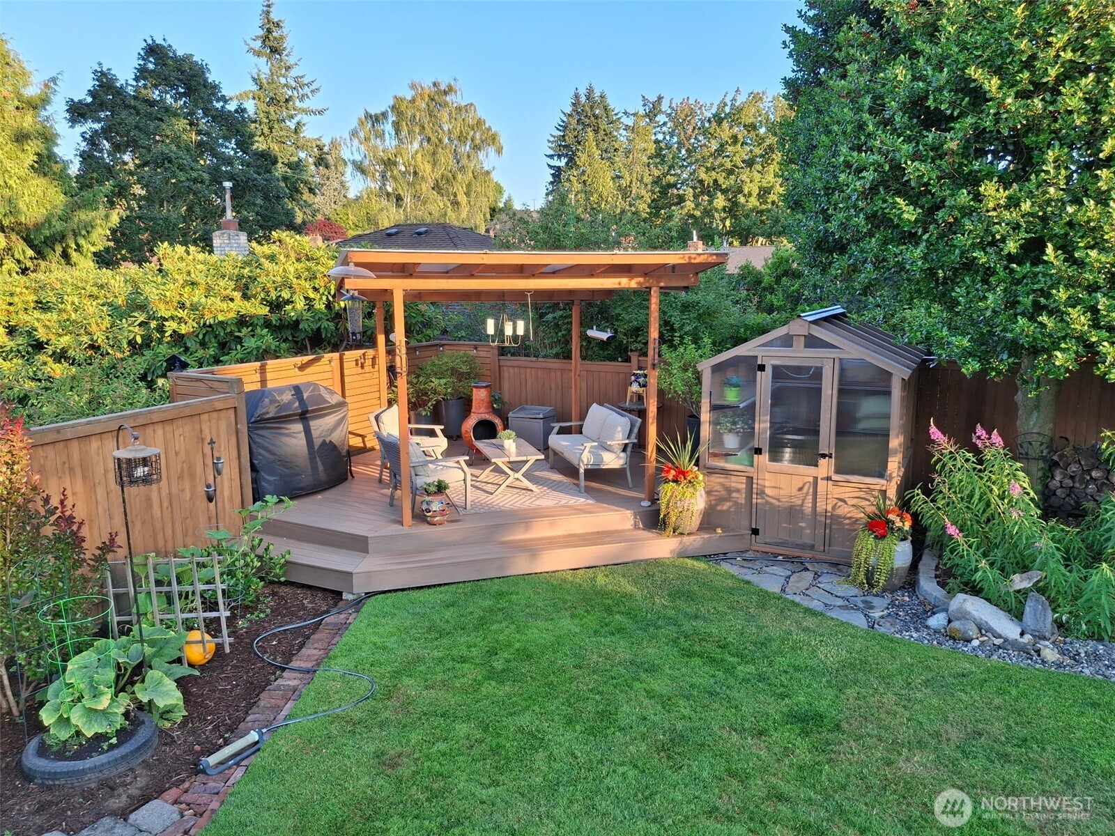 4061 W Ruffner Street , Seattle, WA 98199