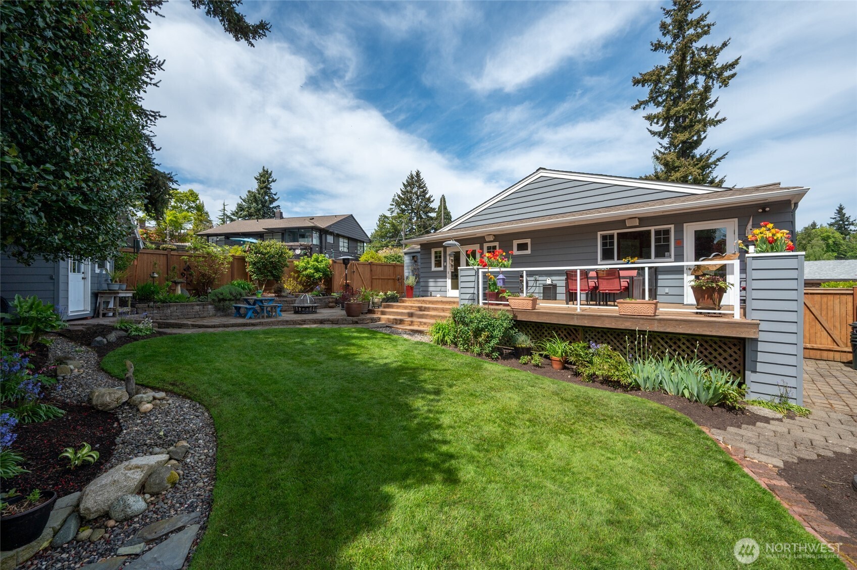 4061 W Ruffner Street , Seattle, WA 98199