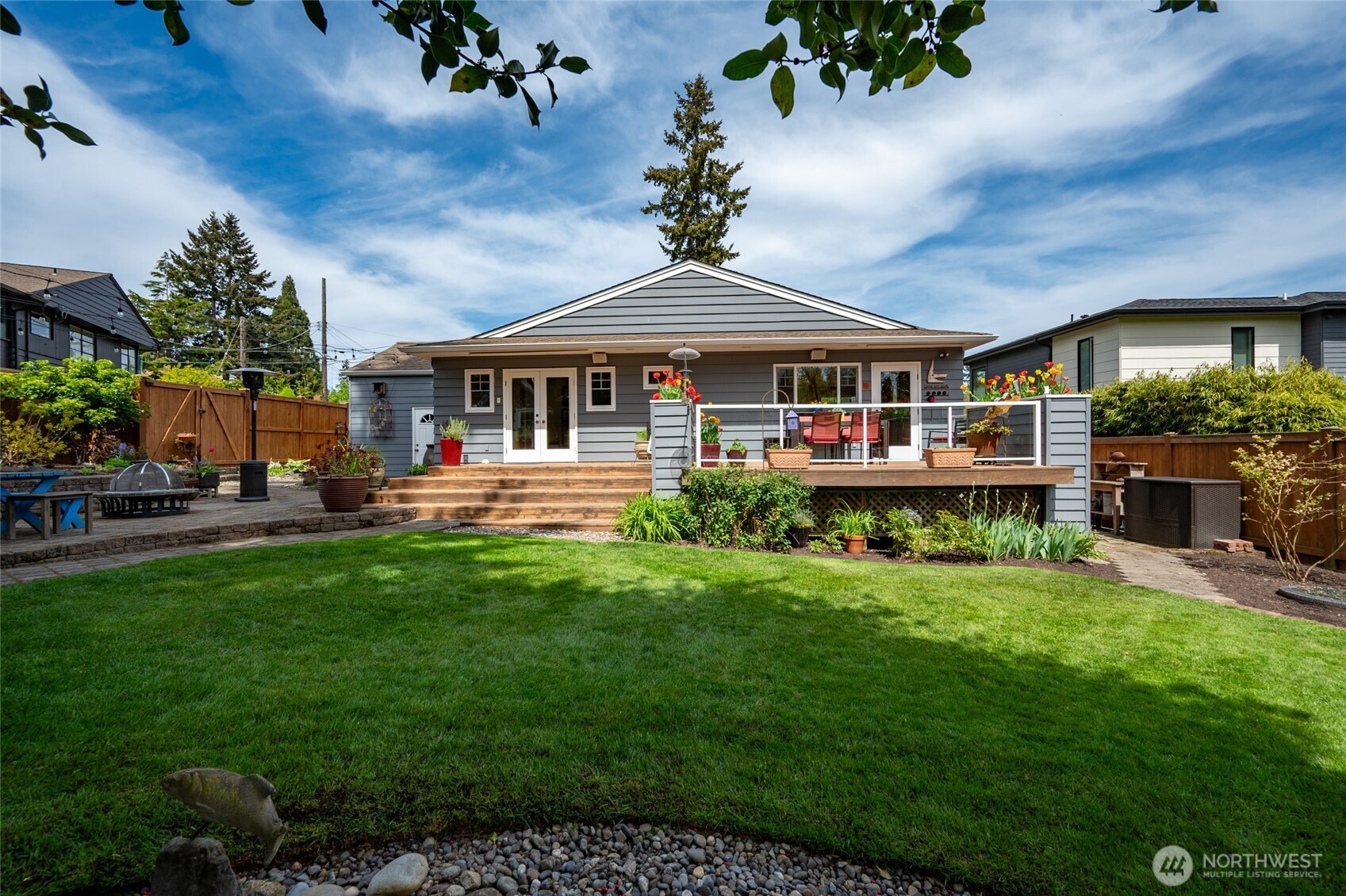 4061 W Ruffner Street , Seattle, WA 98199