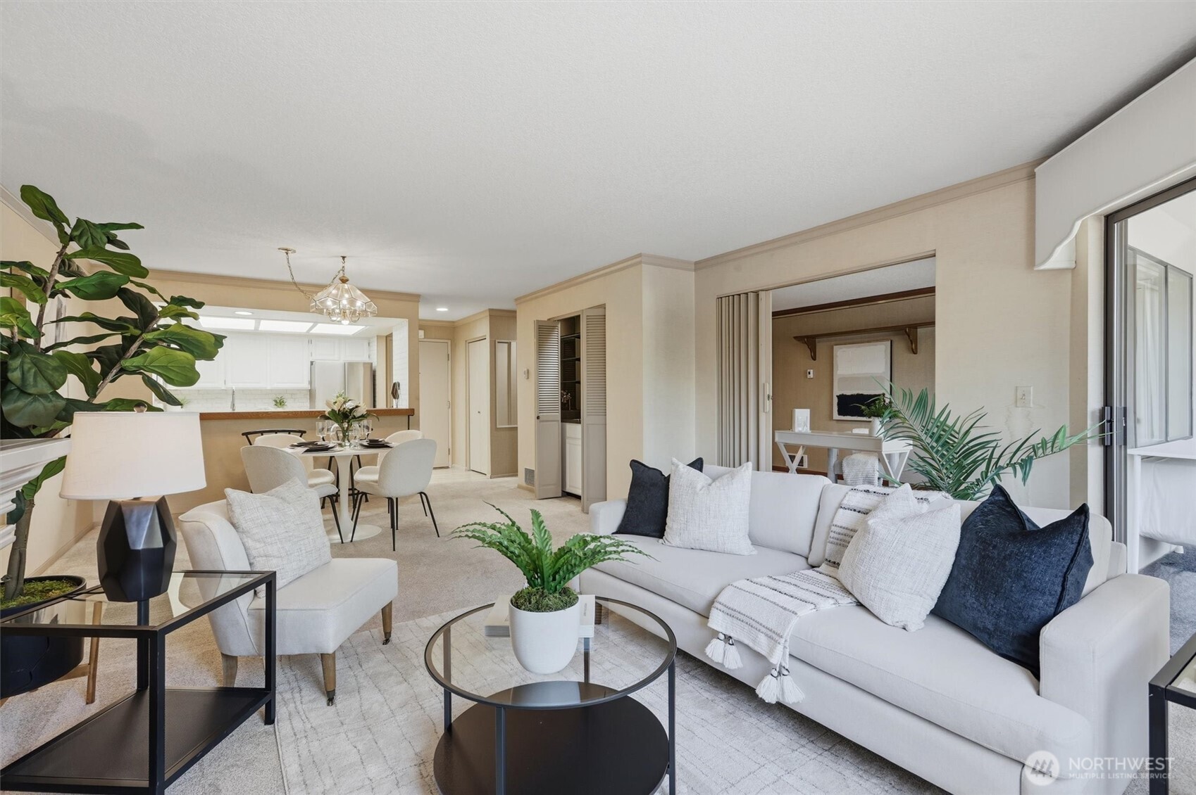 401 100th Avenue NE #209, Bellevue, WA 98004