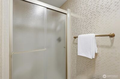 401 100th Avenue NE #209, Bellevue, WA 98004 - Photo 21