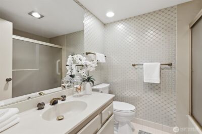 401 100th Avenue NE #209, Bellevue, WA 98004 - Photo 27