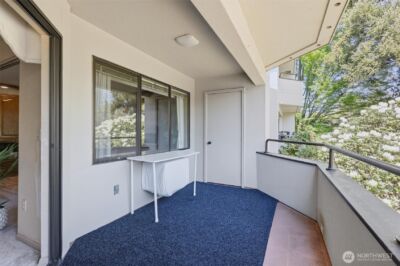 401 100th Avenue NE #209, Bellevue, WA 98004 - Photo 30