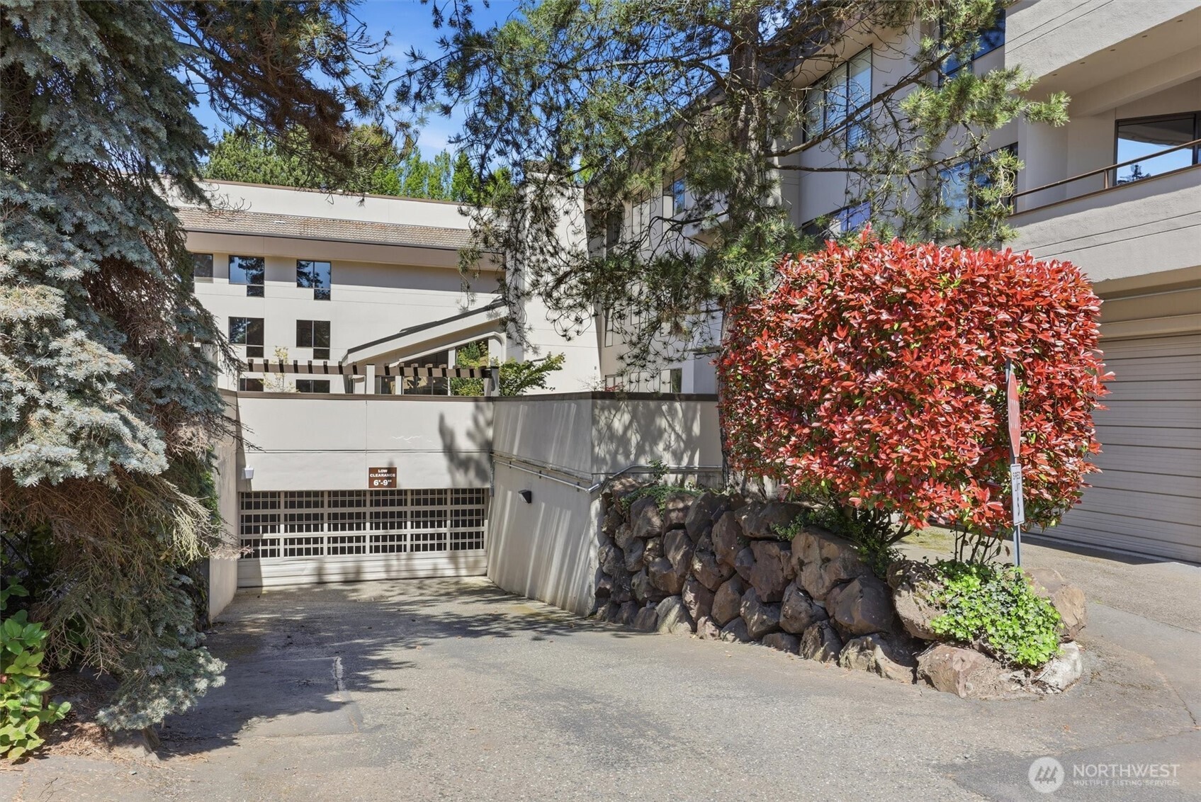 401 100th Avenue NE #209, Bellevue, WA 98004