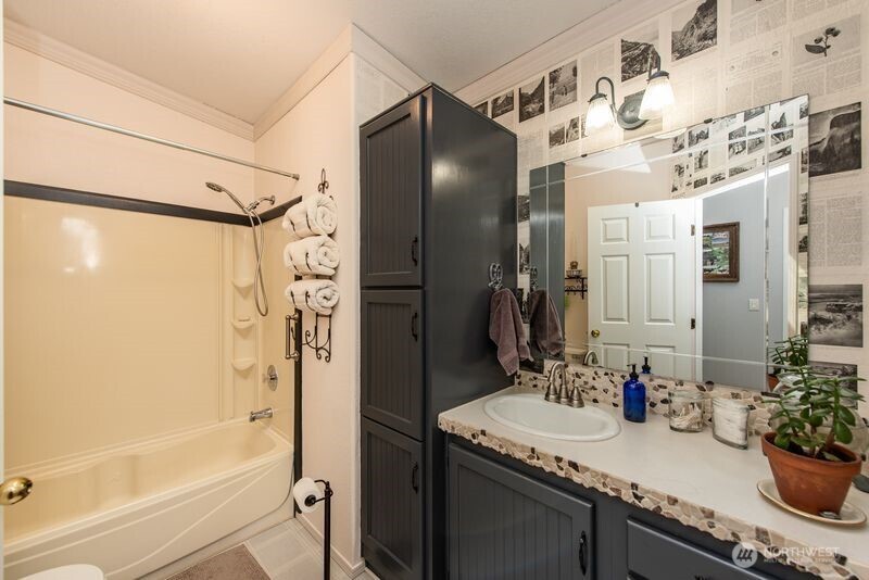 572 Critter Country Trail , Sequim, WA 98382