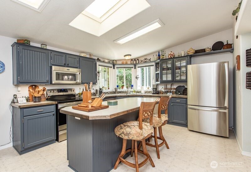 572 Critter Country Trail , Sequim, WA 98382