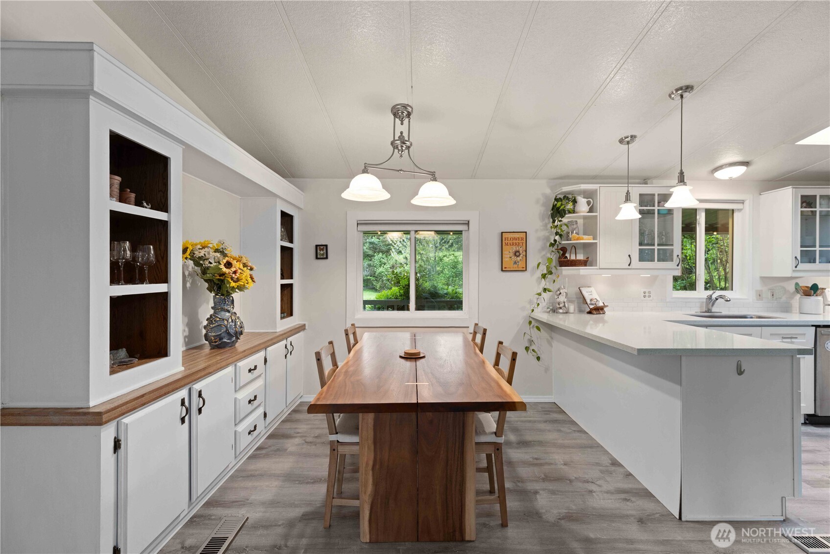 11811 NE Jefferson Point Road , Kingston, WA 98346