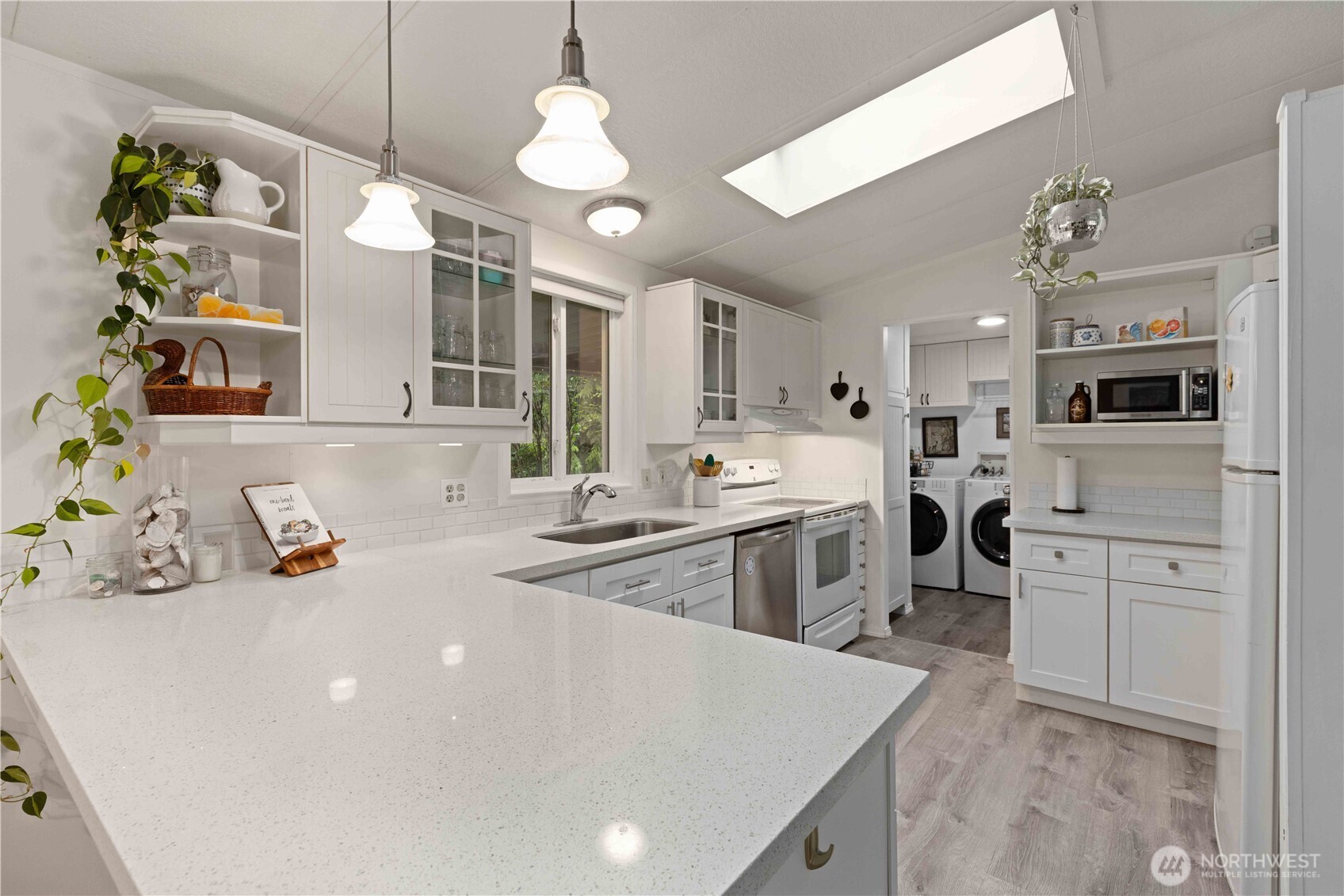 11811 NE Jefferson Point Road , Kingston, WA 98346