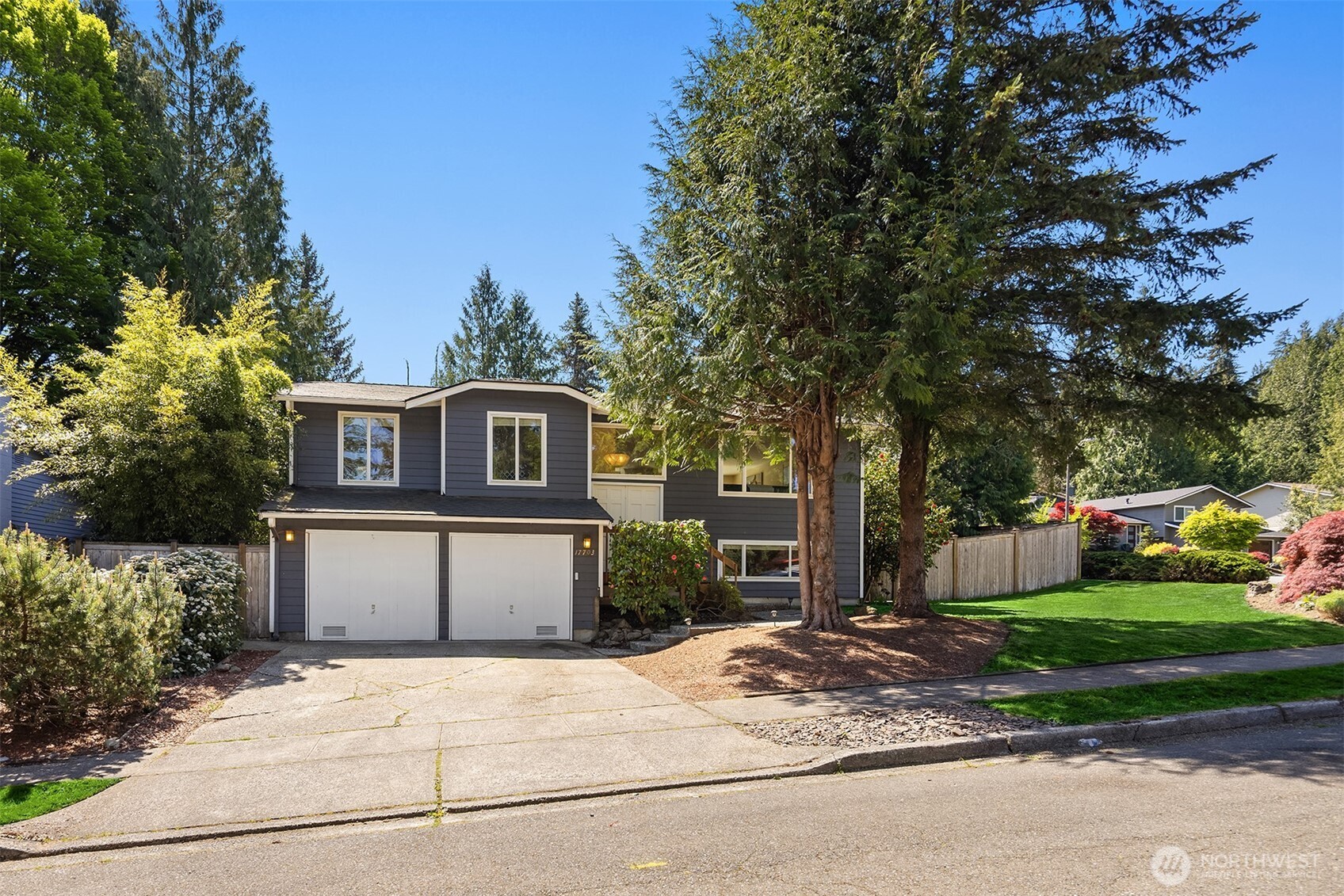 17703 NE 34th Street , Redmond, WA 98052