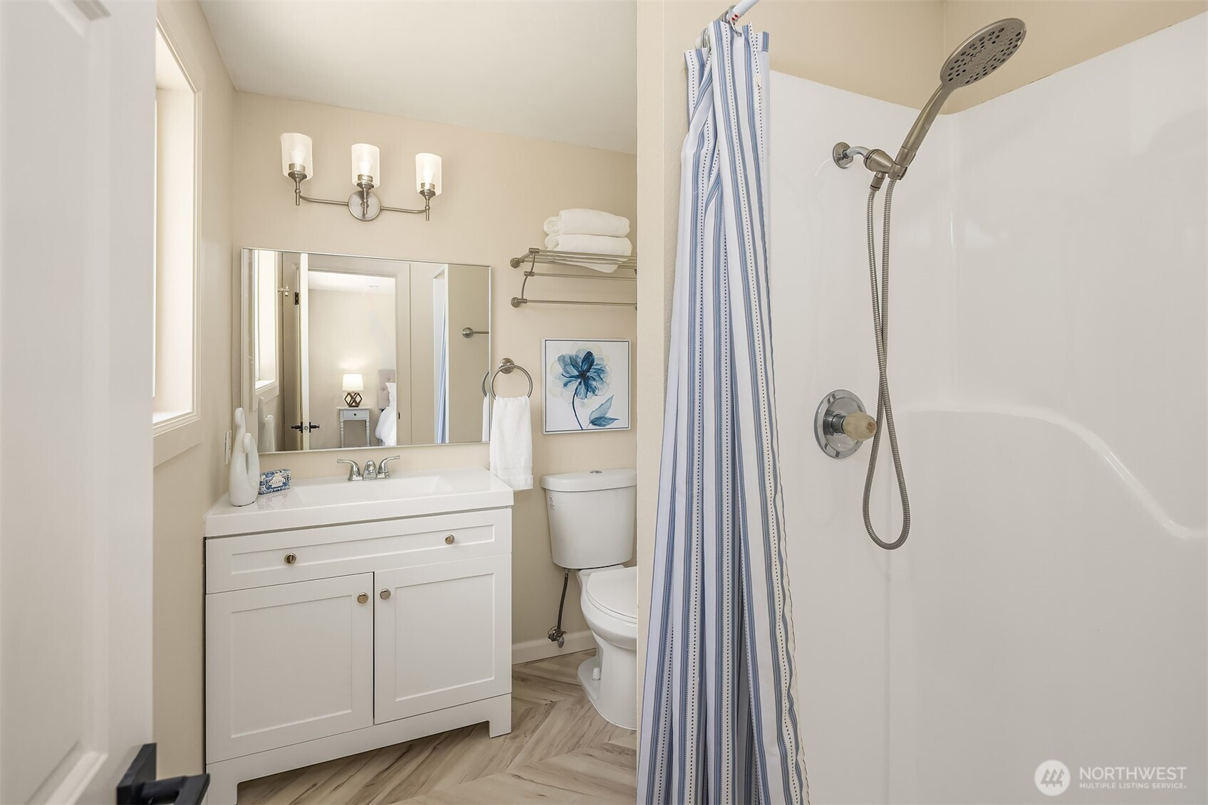 17703 NE 34th Street , Redmond, WA 98052