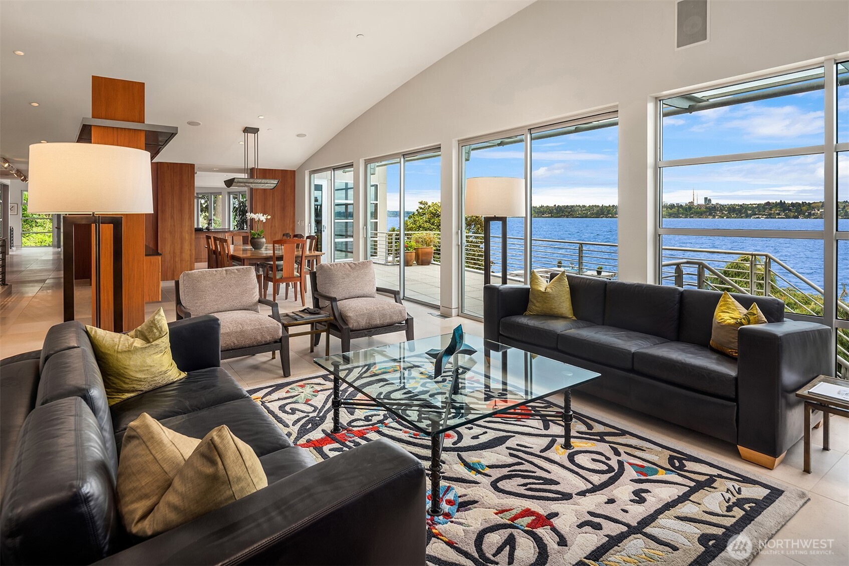 7525 NE 28th Place , Medina, WA 98039