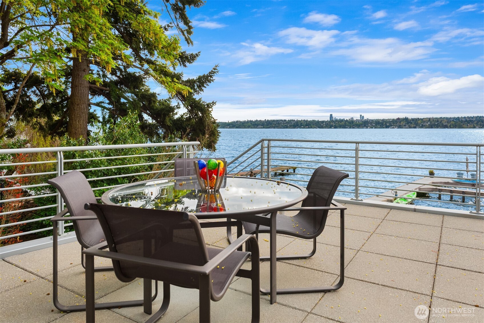 7525 NE 28th Place , Medina, WA 98039