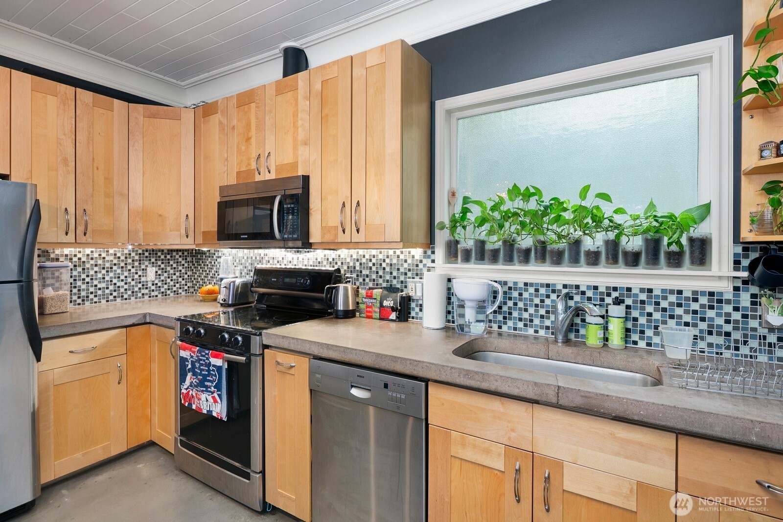 7 Harrison Street #39, Seattle, WA 98109