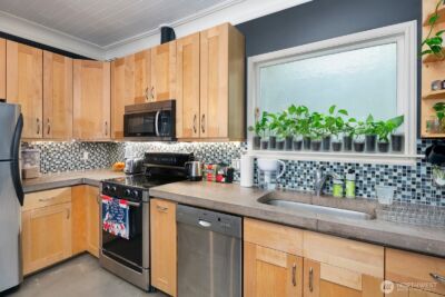 7 Harrison Street #39, Seattle, WA 98109 - Photo 14