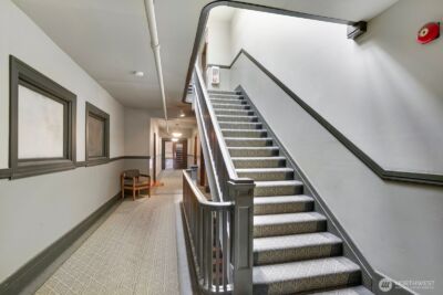 7 Harrison Street #39, Seattle, WA 98109 - Photo 3