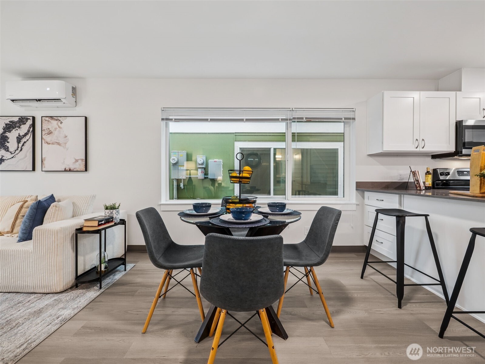 13813 32nd Lane S, Tukwila, WA 98168
