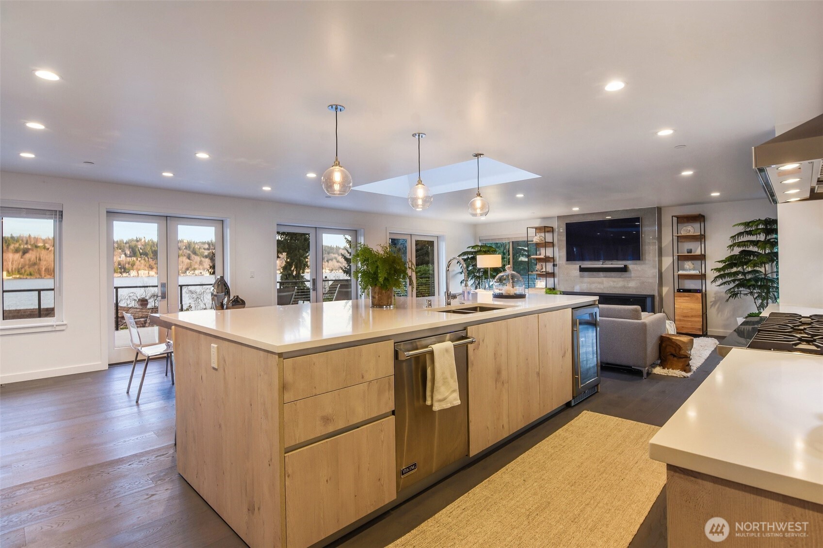 6240 E Mercer Way , Mercer Island, WA 98040