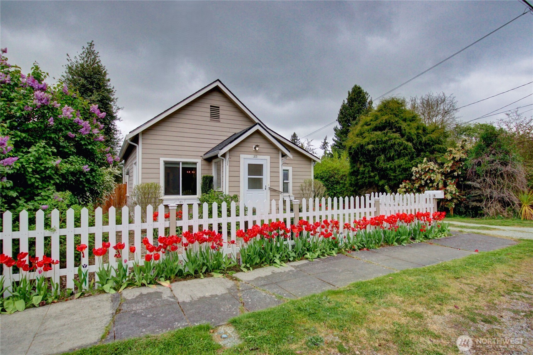 315 N Baker Street , Mount Vernon, WA 98273