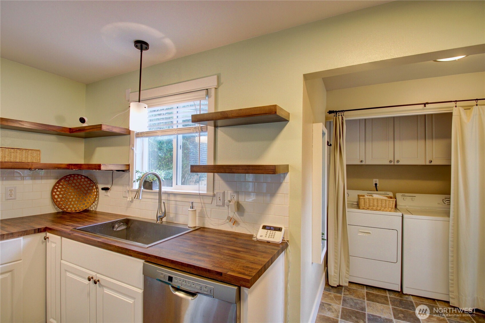 315 N Baker Street , Mount Vernon, WA 98273