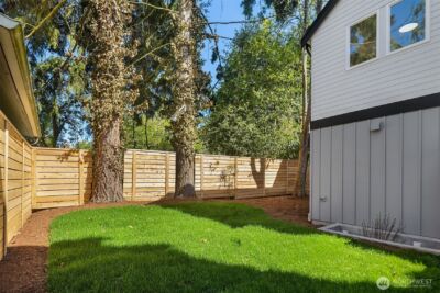7330 25th Avenue NW, Seattle, WA 98117 - Photo 20