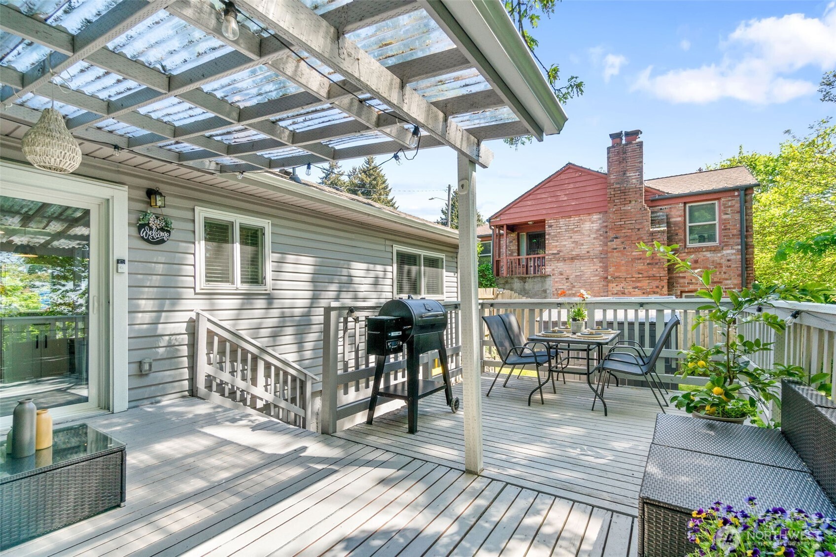 3713 S Burns Street , Seattle, WA 98118