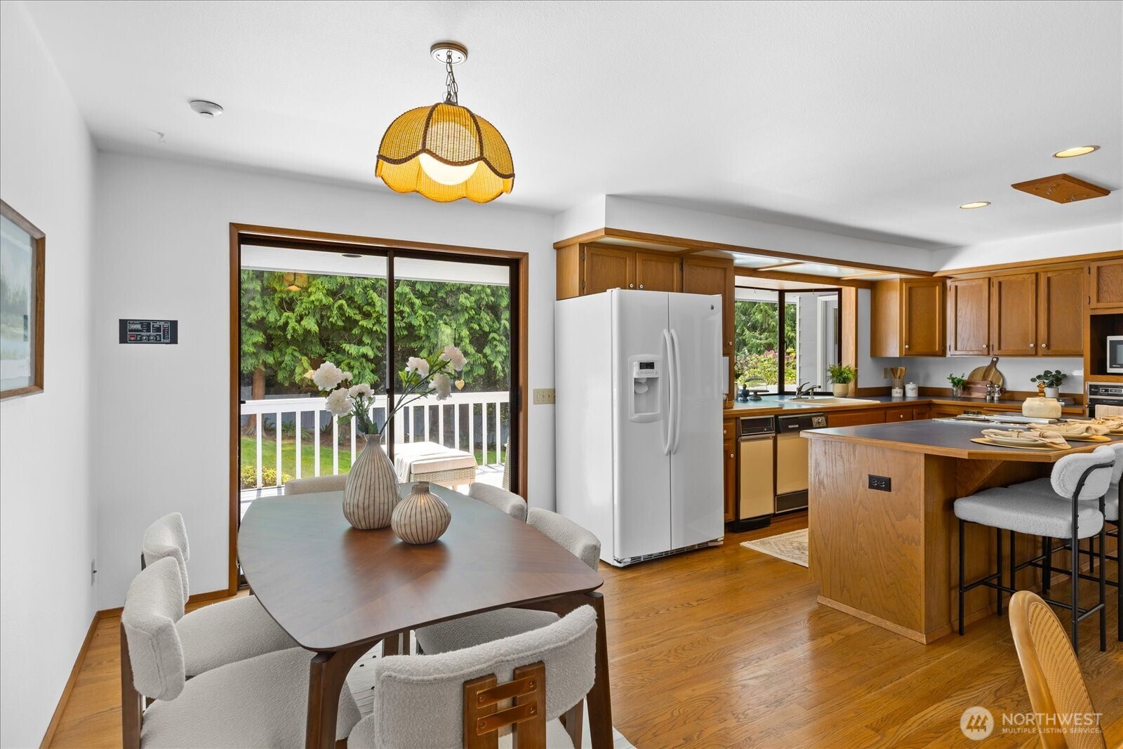 409 NW 162nd Street , Shoreline, WA 98177