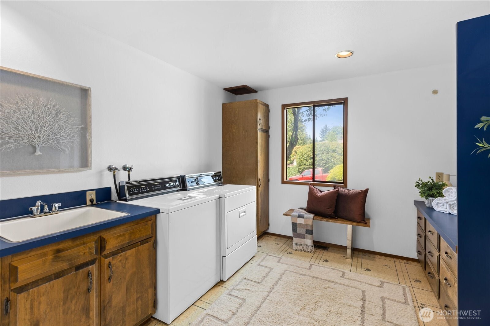 409 NW 162nd Street , Shoreline, WA 98177