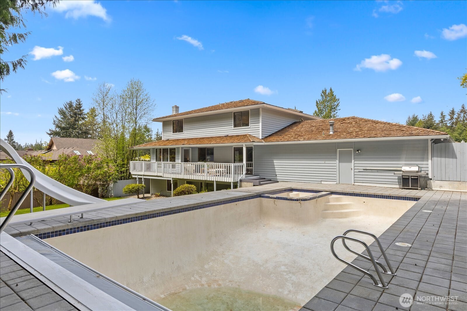 409 NW 162nd Street , Shoreline, WA 98177