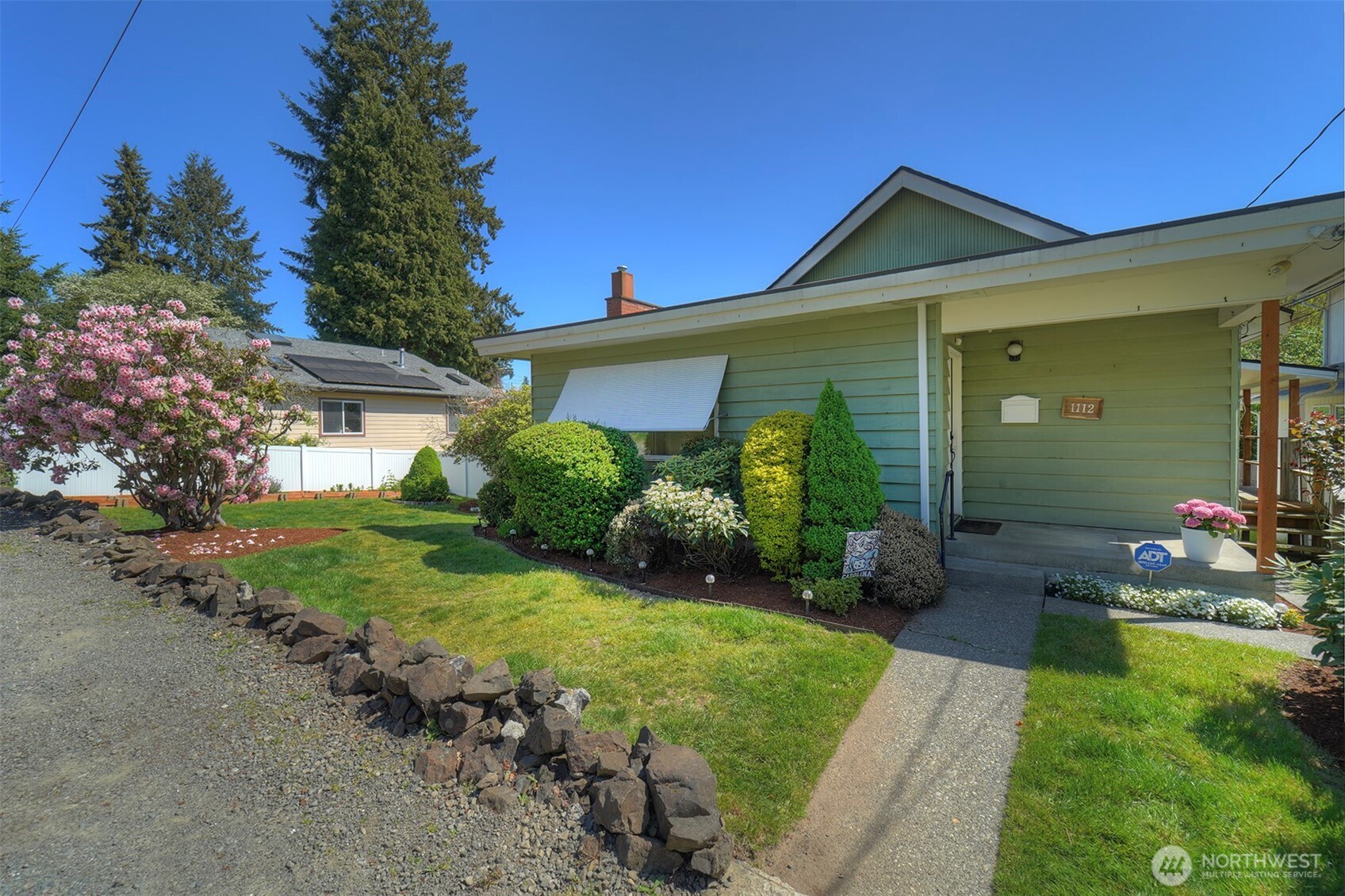 1112 N Cambrian Avenue , Bremerton, WA 98312