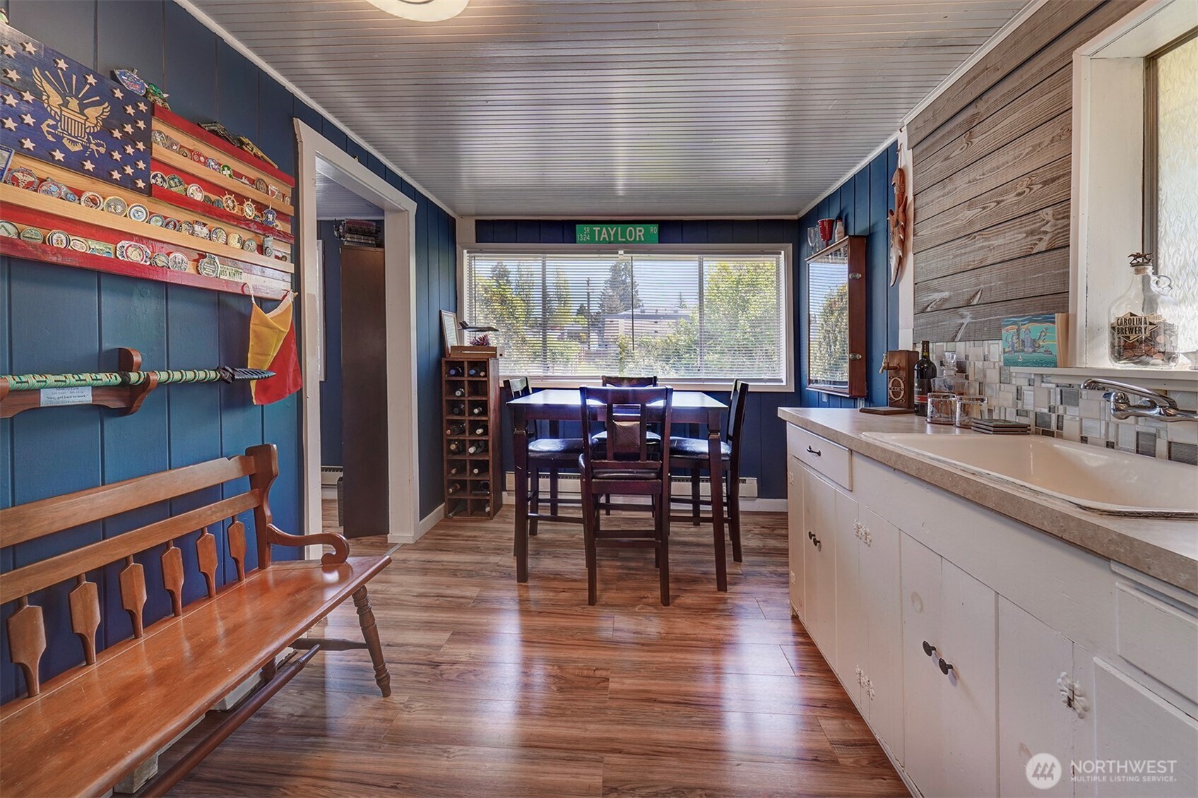 1112 N Cambrian Avenue , Bremerton, WA 98312