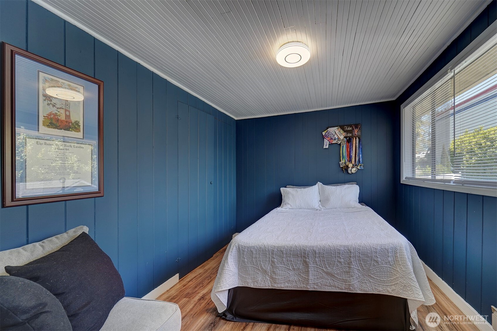 1112 N Cambrian Avenue , Bremerton, WA 98312