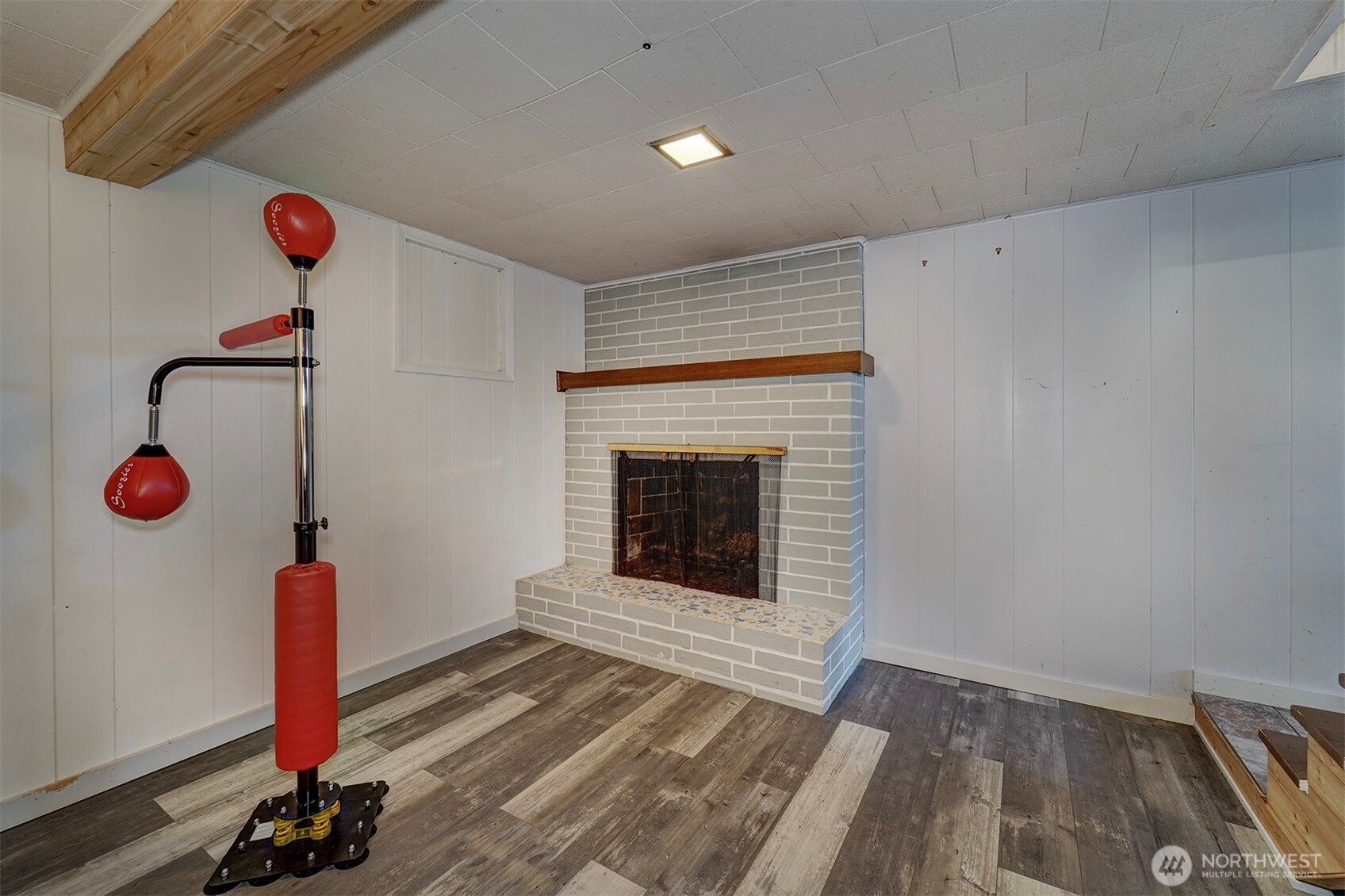 1112 N Cambrian Avenue , Bremerton, WA 98312