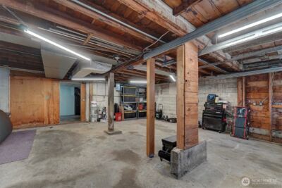 1112 N Cambrian Avenue , Bremerton, WA 98312 - Photo 34