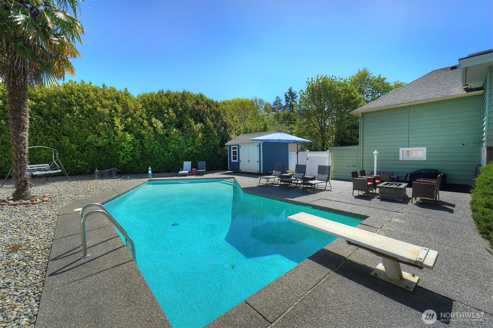 1112 N Cambrian Avenue , Bremerton, WA 98312