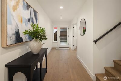 4406 1st Avenue NE, Seattle, WA 98105 - Photo 4