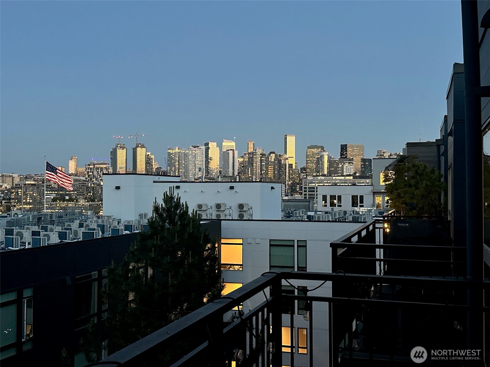 701 Galer Street #808, Seattle, WA 98109