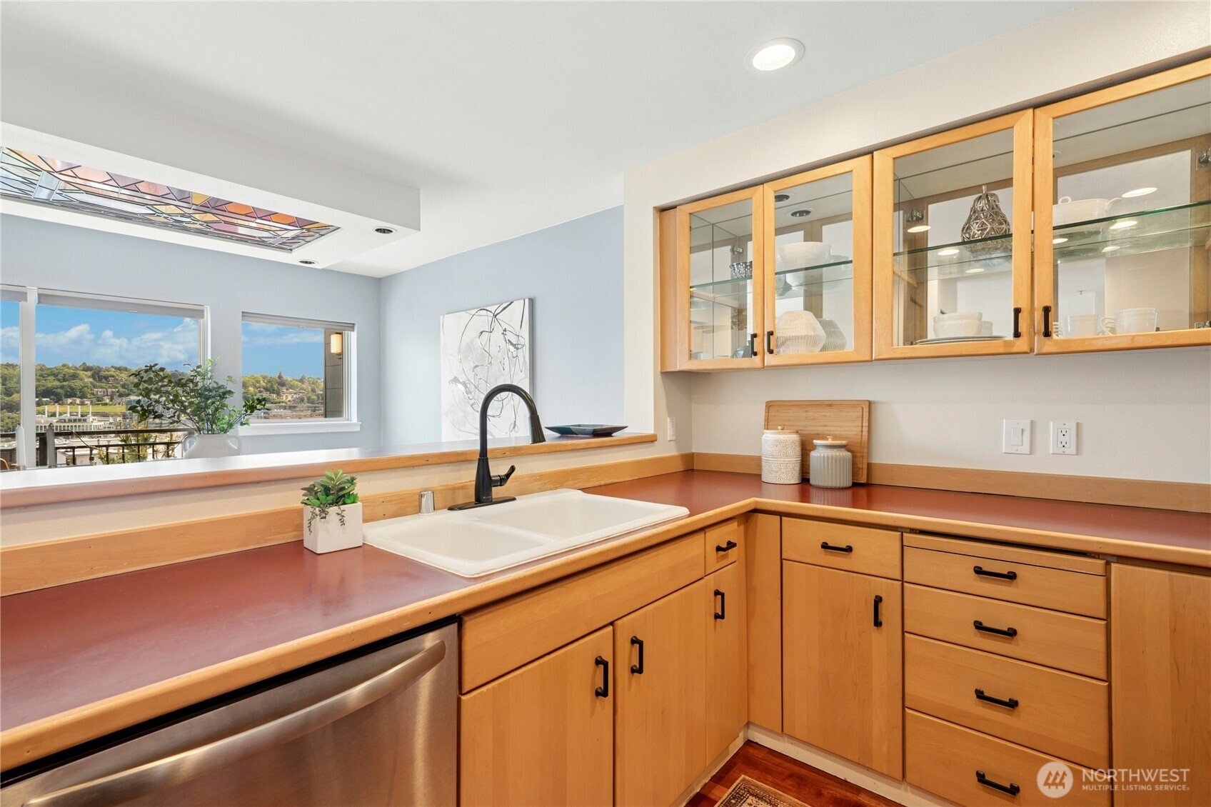 701 Galer Street #808, Seattle, WA 98109