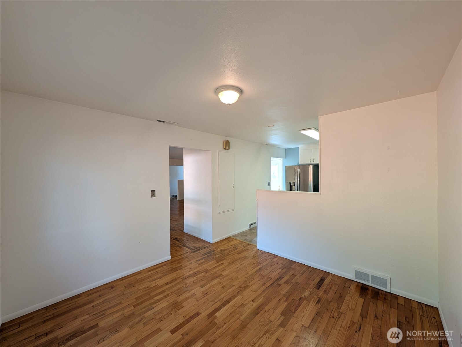 19021 8th Avenue S, Burien, WA 98148