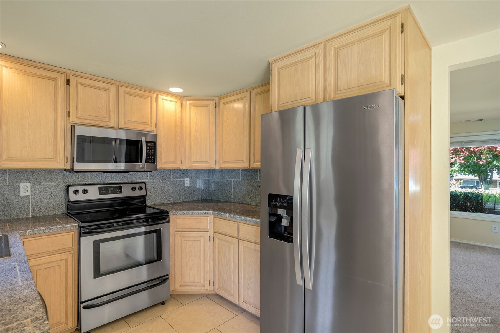 10435 SE 13th Street , Bellevue, WA 98004