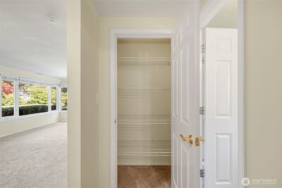 10435 SE 13th Street , Bellevue, WA 98004 - Photo 19