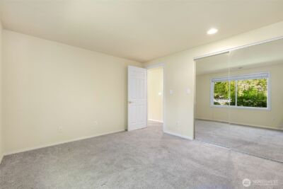 10435 SE 13th Street , Bellevue, WA 98004 - Photo 25