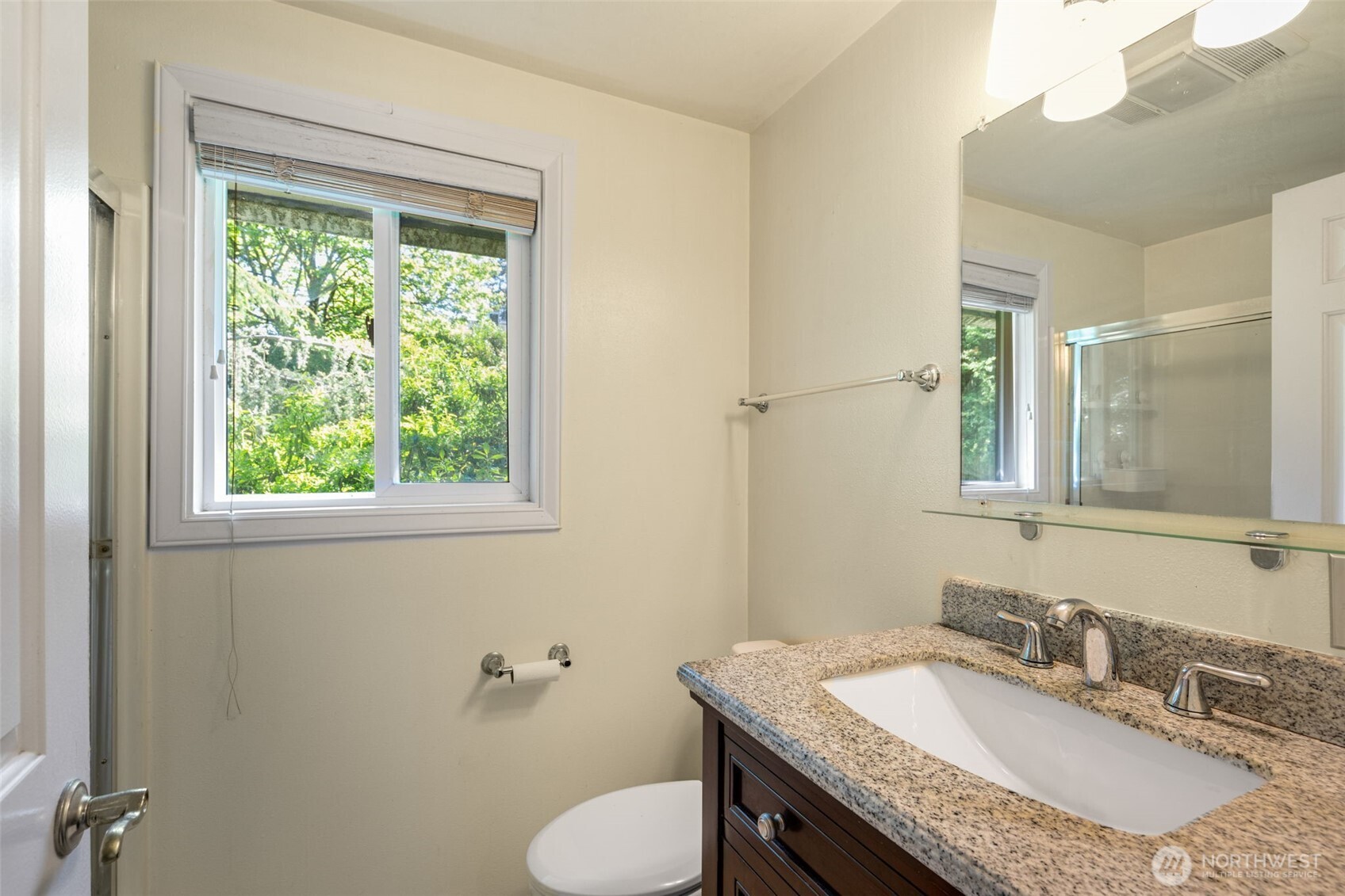 10435 SE 13th Street , Bellevue, WA 98004