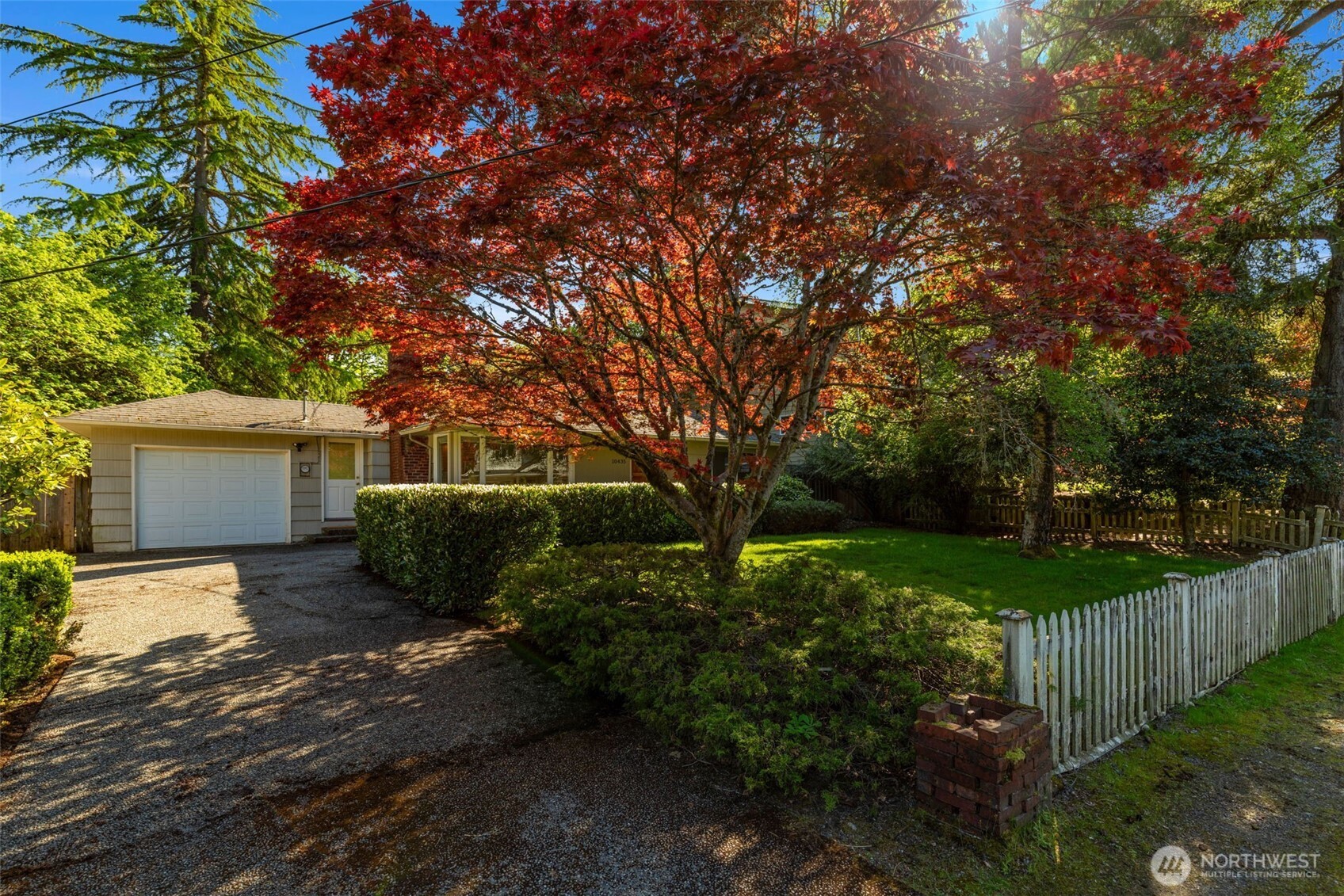 10435 SE 13th Street , Bellevue, WA 98004