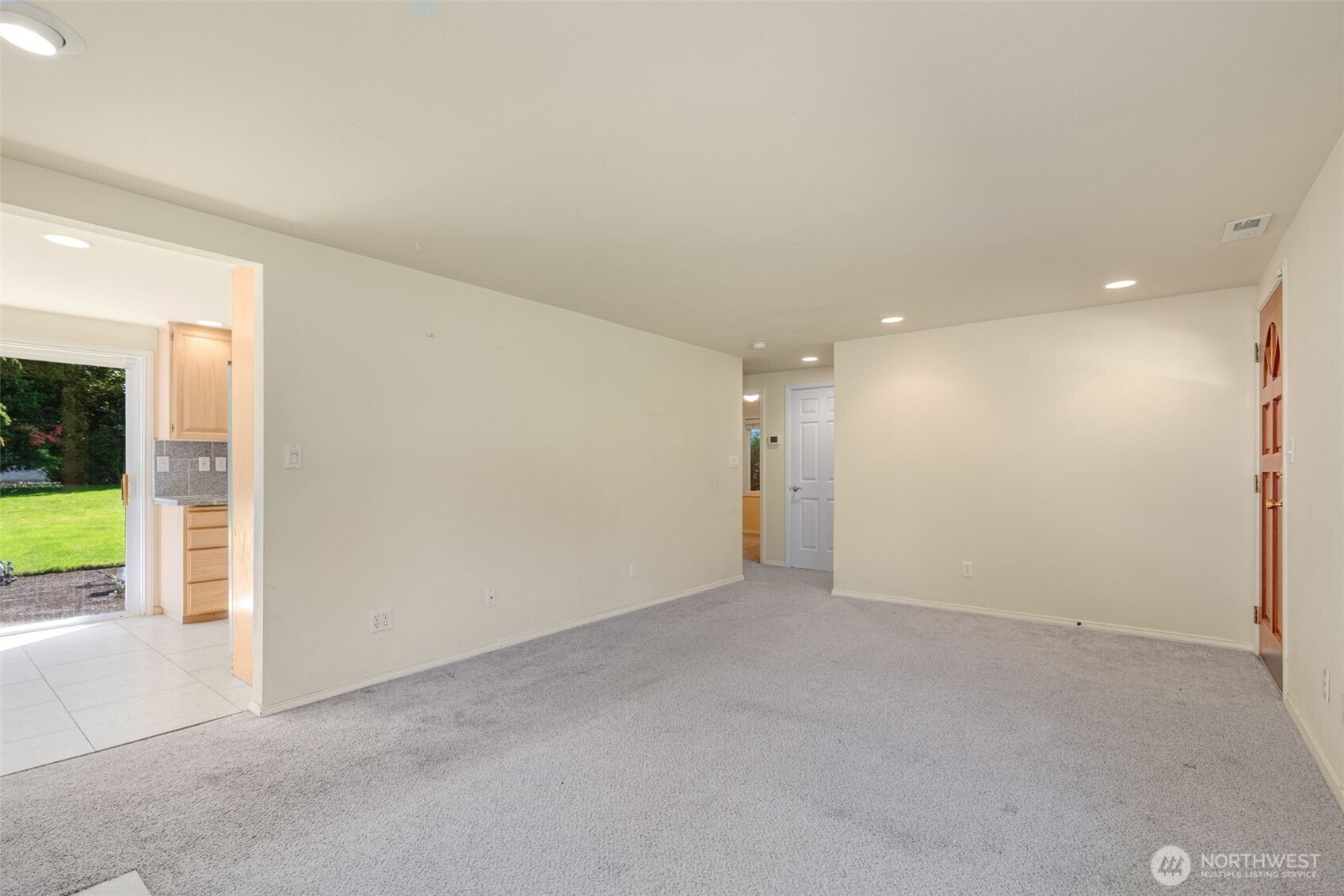 10435 SE 13th Street , Bellevue, WA 98004