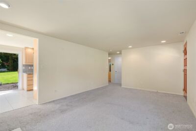10435 SE 13th Street , Bellevue, WA 98004 - Photo 12