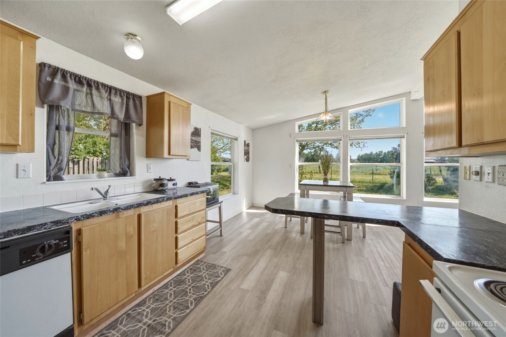 84889 Triangle Station Road , Milton-Freewater, OR 97862
