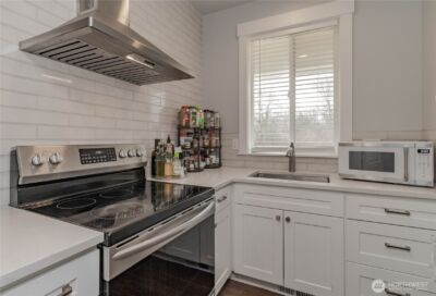 9409 9th Avenue Ct E, Tacoma, WA 98445 - Photo 21