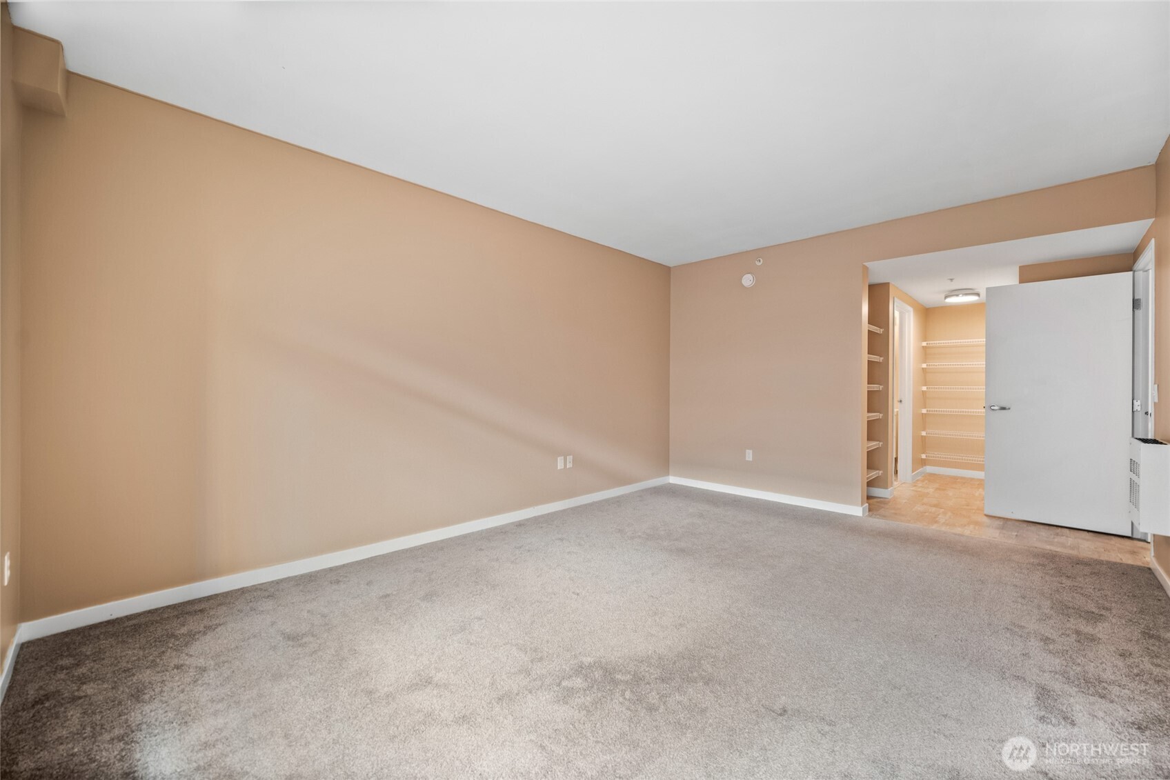 701 Columbia Street #415, Vancouver, WA 98660